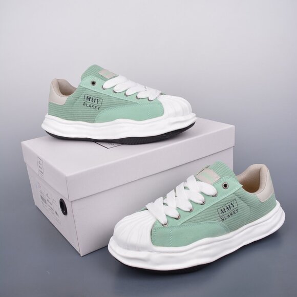 Maison MIHARA YASUHIRO Blakey Sneakers In Green